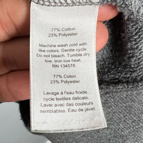 Vineyard Vines Quarter Zip - Picture 7 of 8